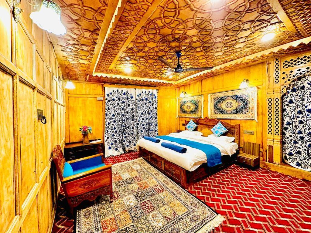 Hotel New Zealand Group Of Houseboats Srīnagar Exterior foto